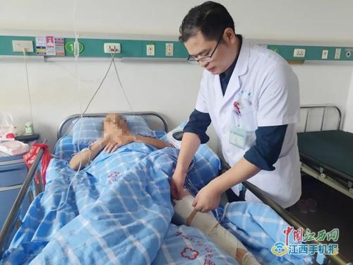 术后三天下地行走 九江市中医医院骨伤五科又成功实施一例人工股骨头置换术